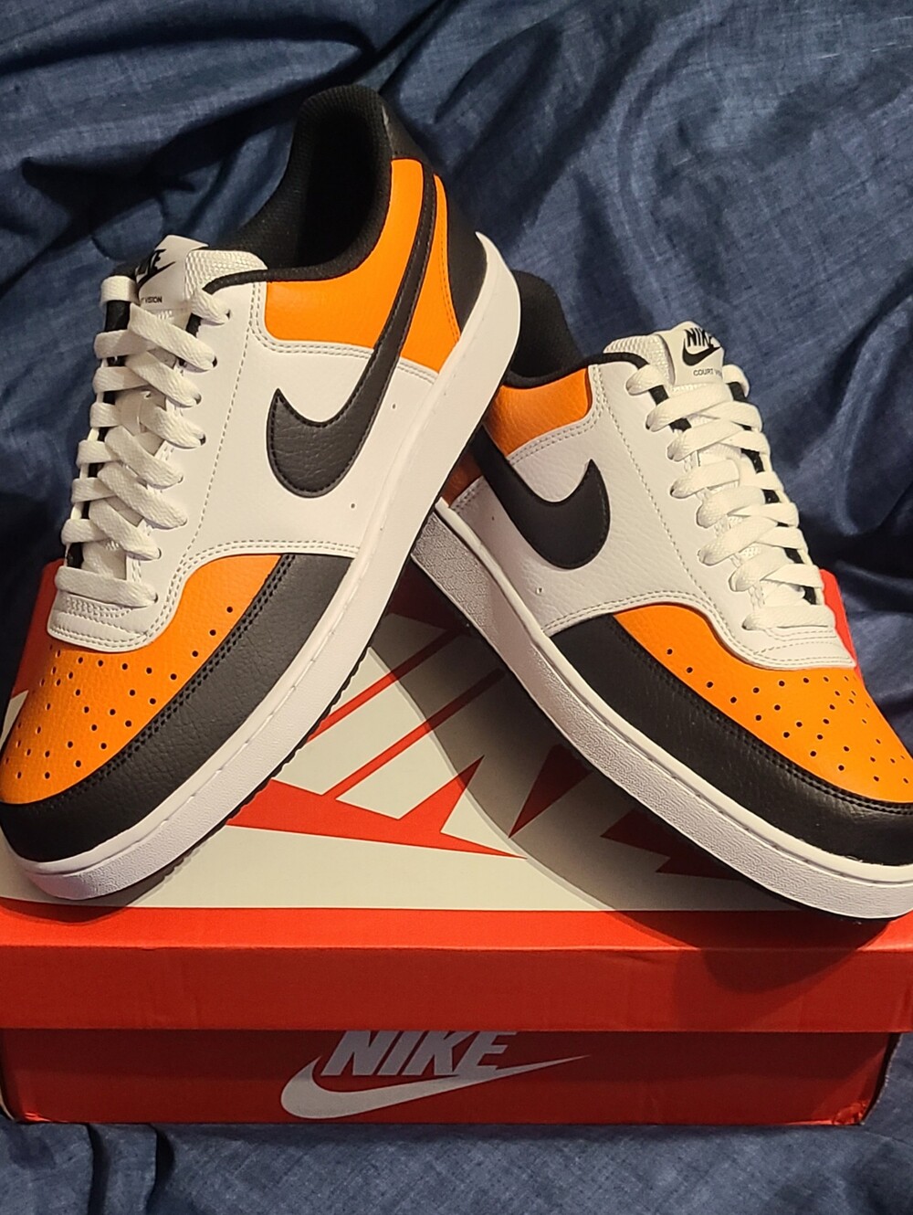 Nike Court Vision Low "IG0812-899"  New In Original Box! Men 9.5/Women 11